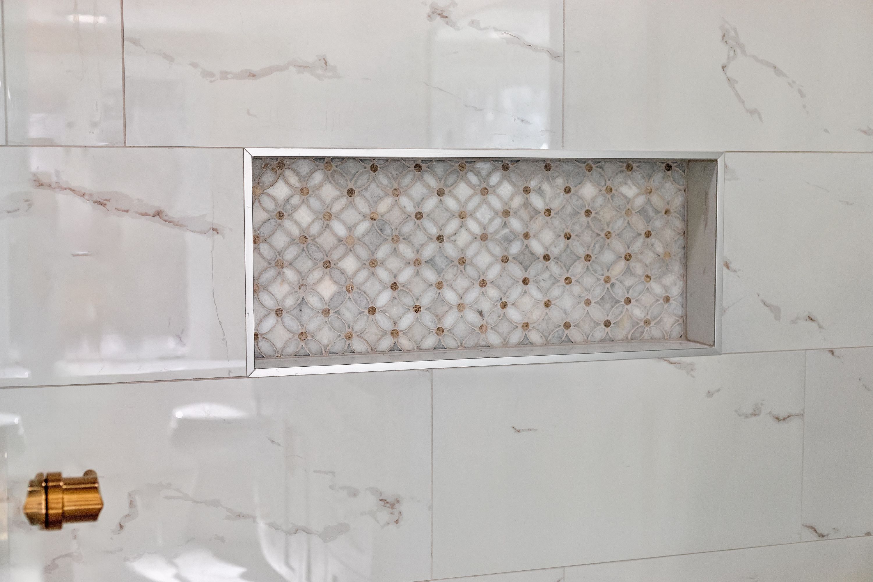 Bloomfield Township, Michigan 48302, United States, 4 Bedrooms Bedrooms, ,5 BathroomsBathrooms,Residential,Pending,81177