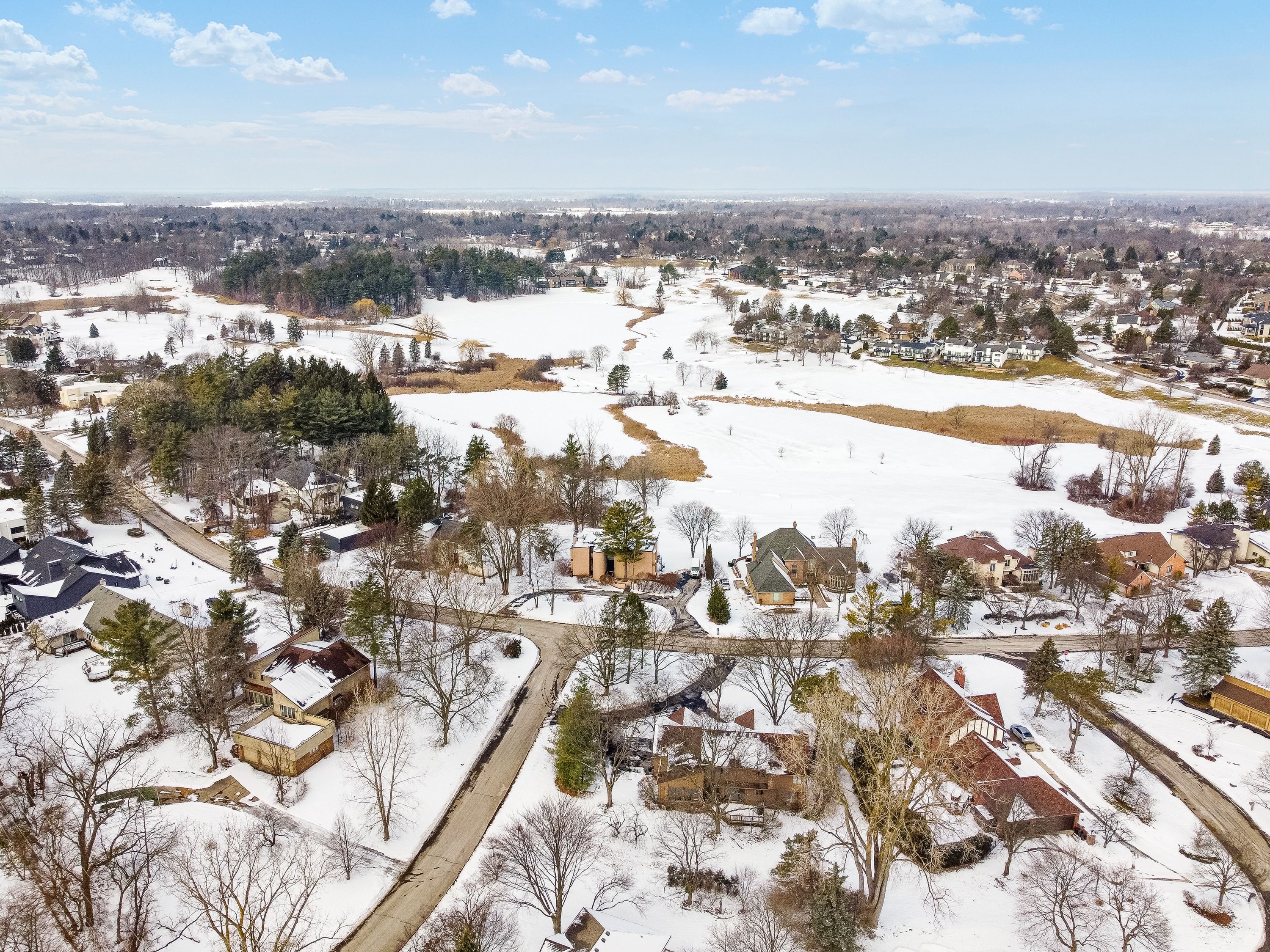 Bloomfield Township, Michigan 48302, United States, 4 Bedrooms Bedrooms, ,5 BathroomsBathrooms,Residential,Pending,81177