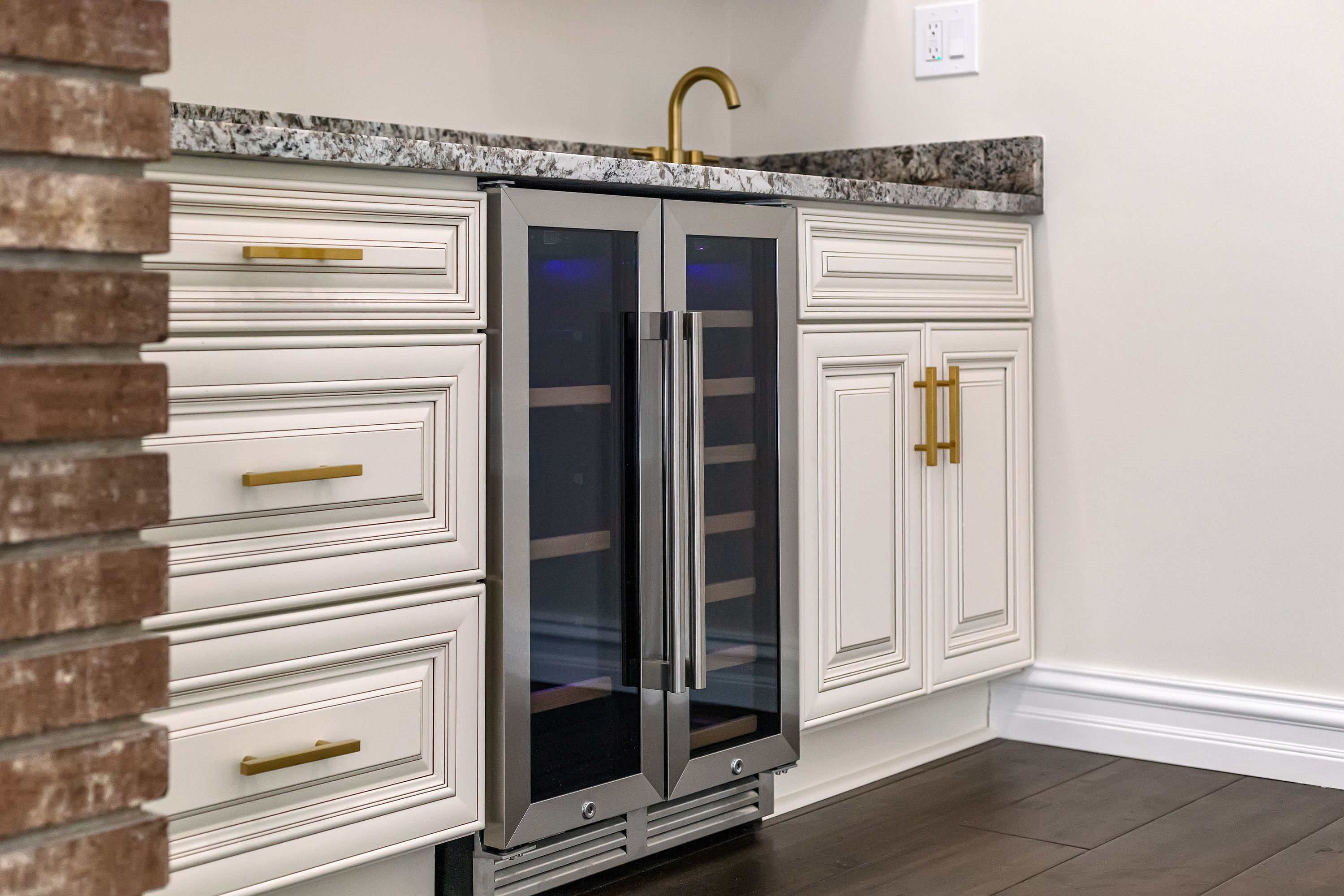 Bloomfield Township, Michigan 48302, United States, 4 Bedrooms Bedrooms, ,5 BathroomsBathrooms,Residential,Pending,81177