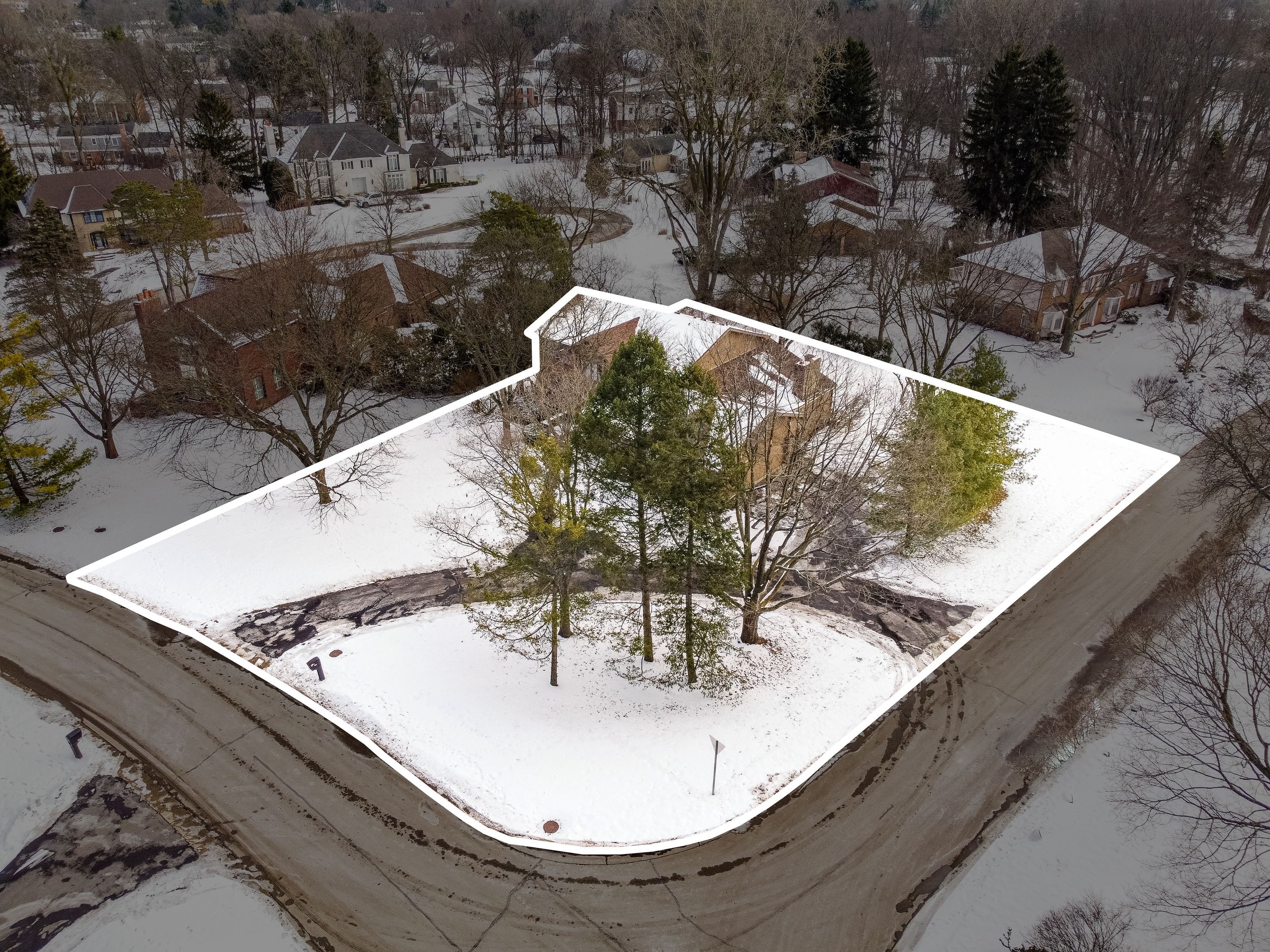 Bloomfield Township, Michigan 48302, United States, 4 Bedrooms Bedrooms, ,5 BathroomsBathrooms,Residential,Pending,81177