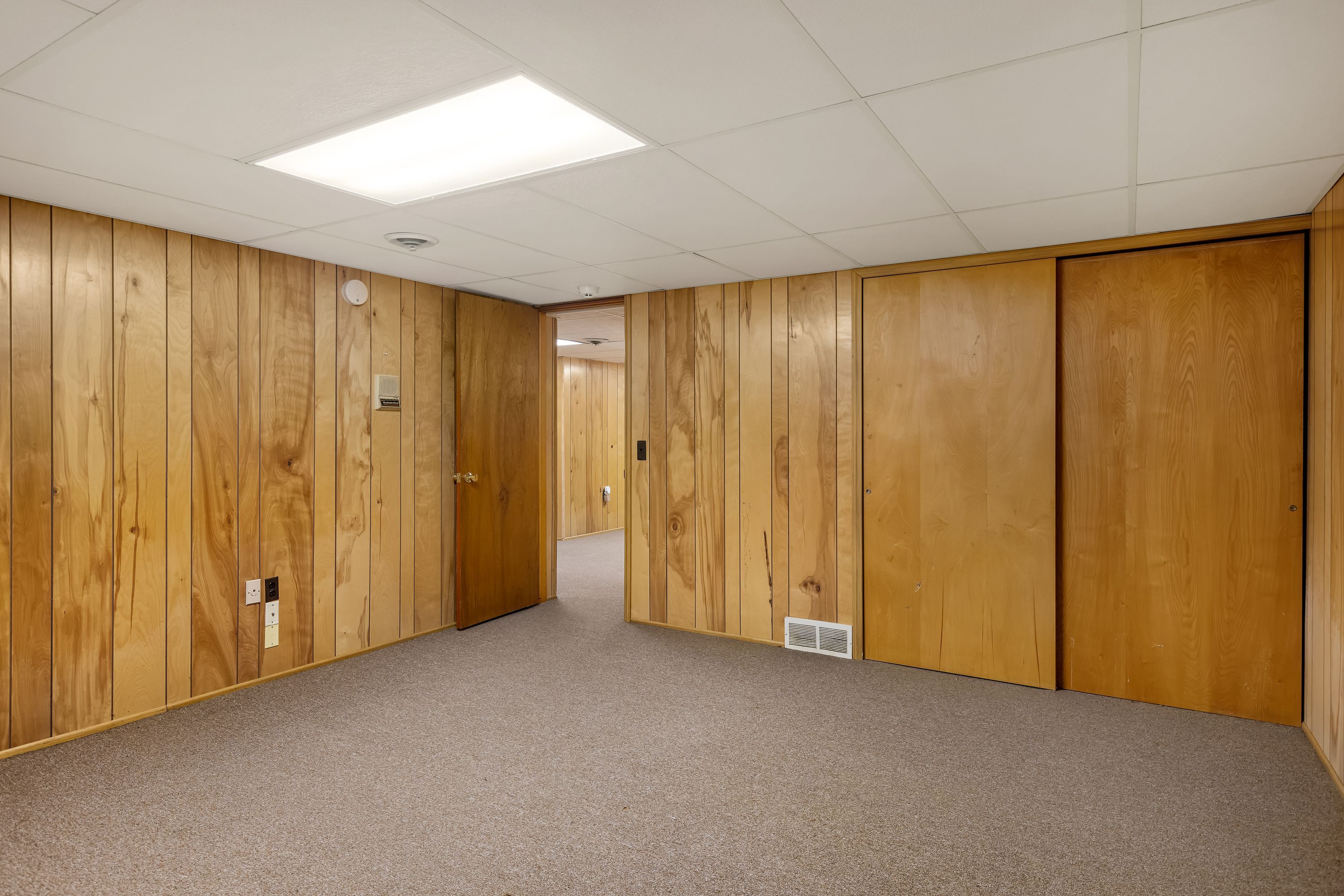 Bloomfield Township, Michigan 48302, United States, 4 Bedrooms Bedrooms, ,5 BathroomsBathrooms,Residential,Pending,81177