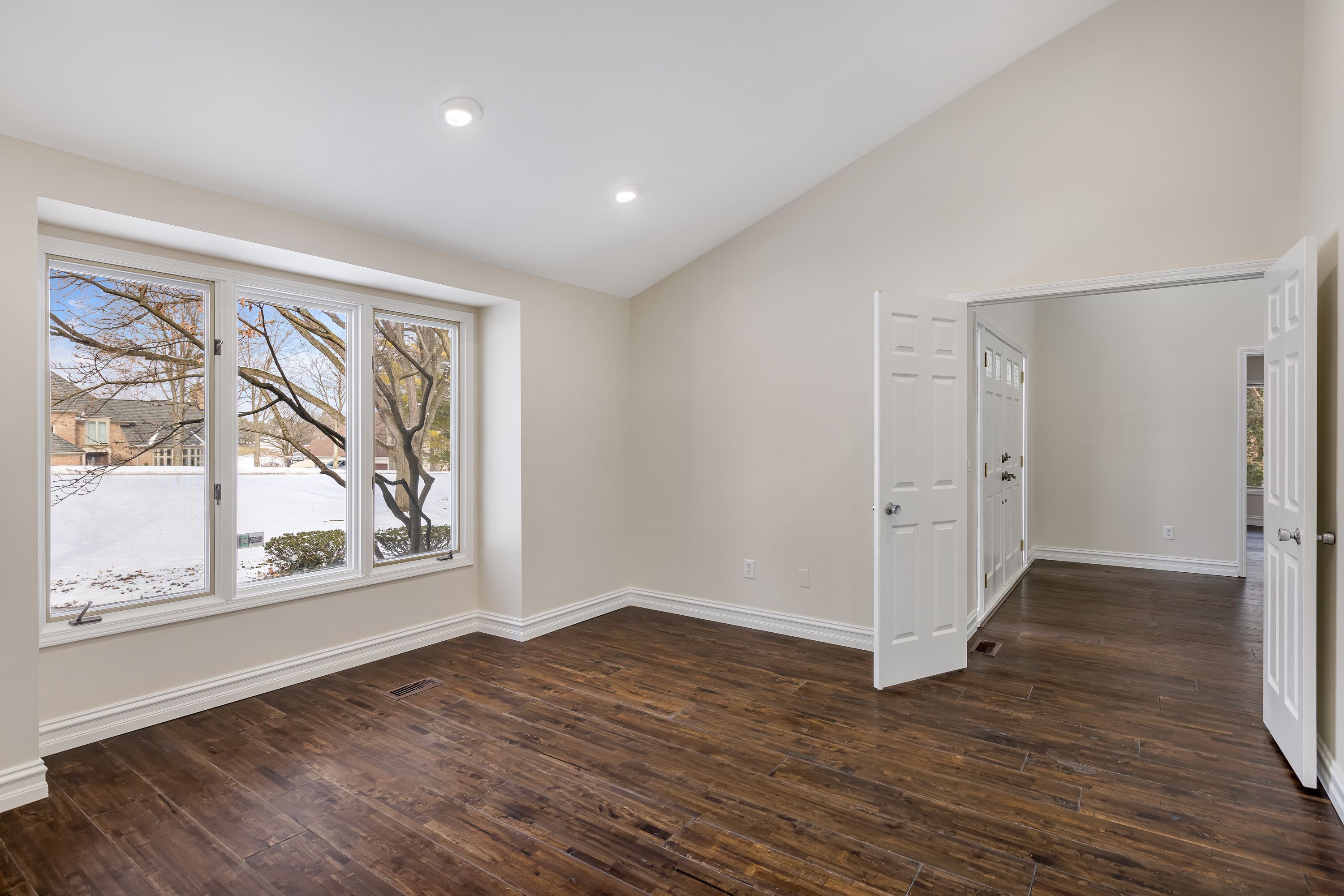 Bloomfield Township, Michigan 48302, United States, 4 Bedrooms Bedrooms, ,5 BathroomsBathrooms,Residential,Pending,81177