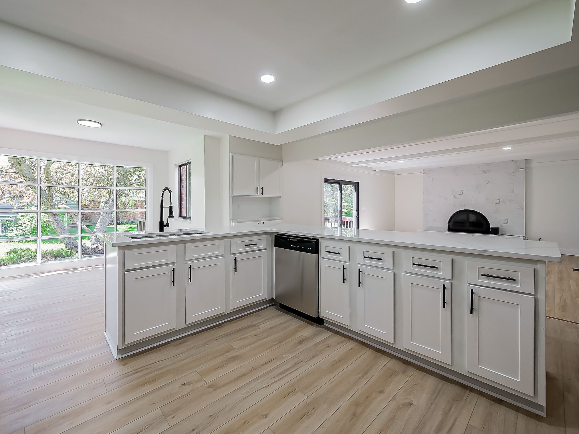 2739 BROADMOOR Drive