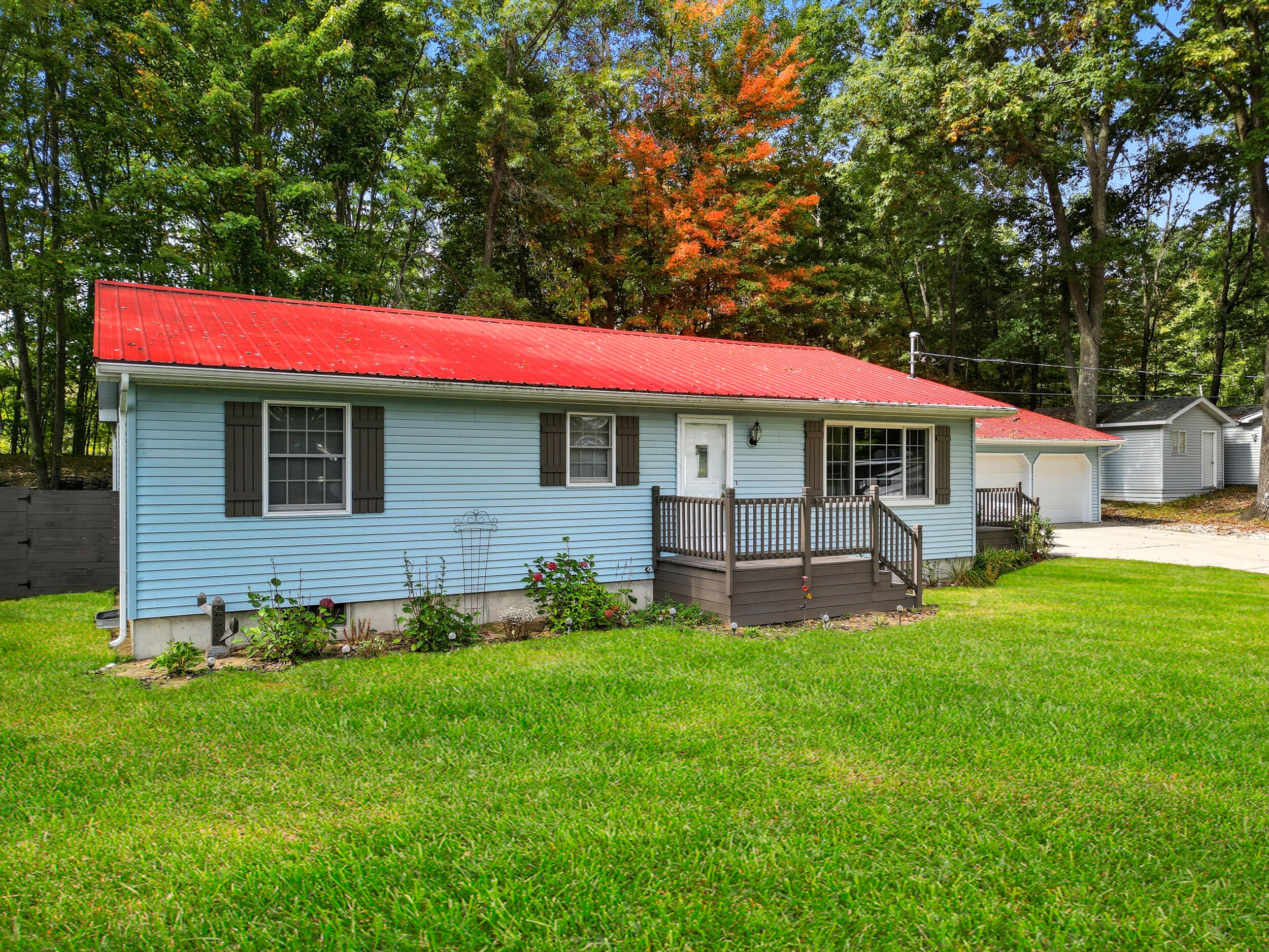 9279 W School Section Lake Drive 91-92