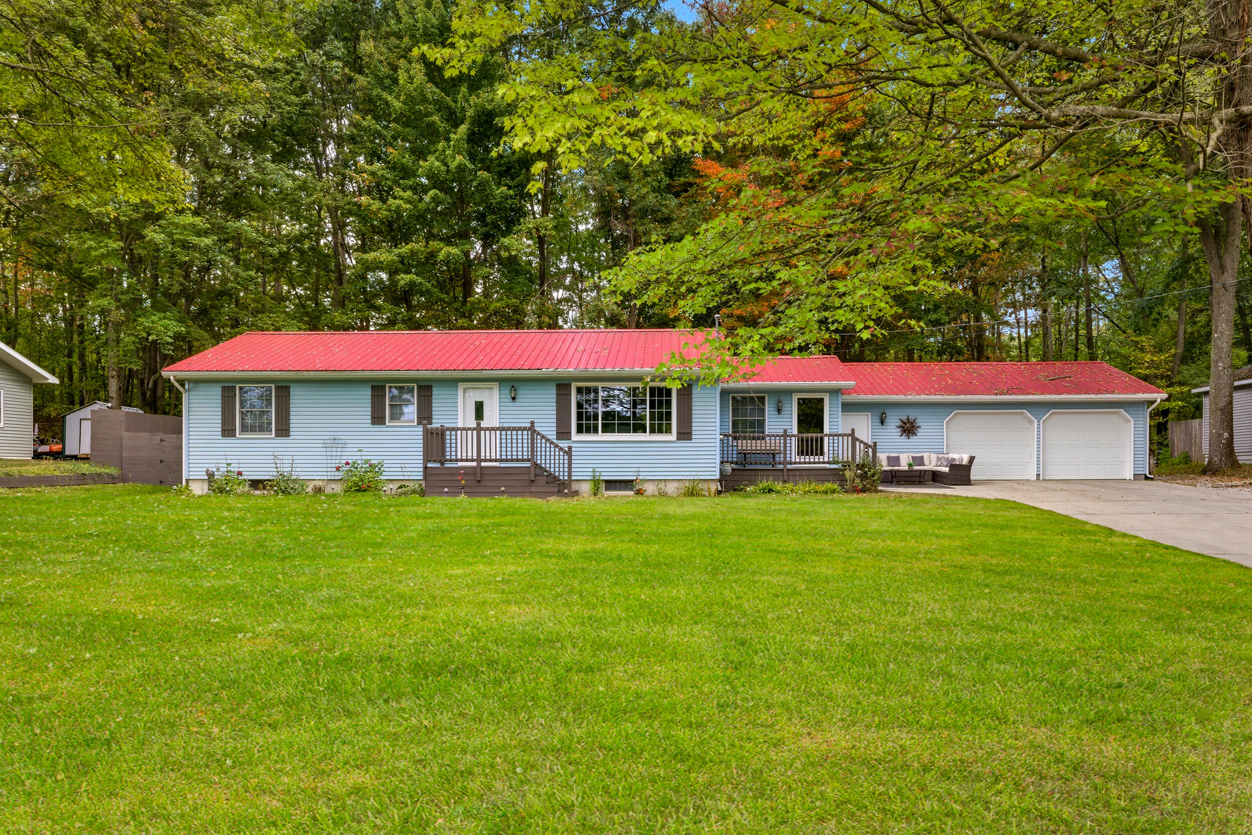 9279 W School Section Lake Drive 91-92