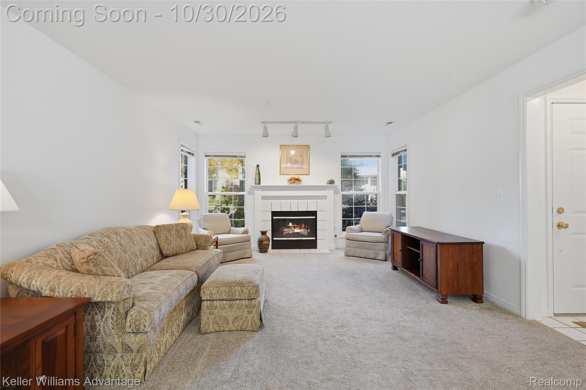 28342 Carlton Way Drive