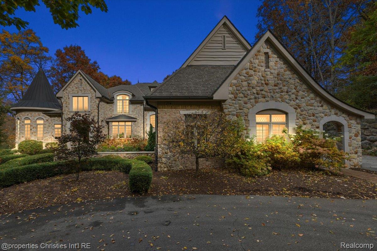 2541 Plum Creek Court
