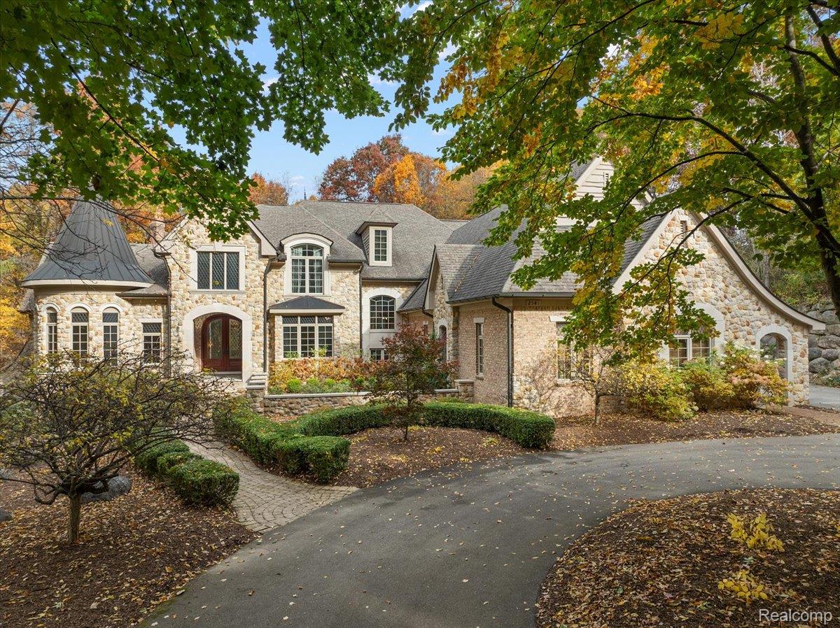 2541 Plum Creek Court