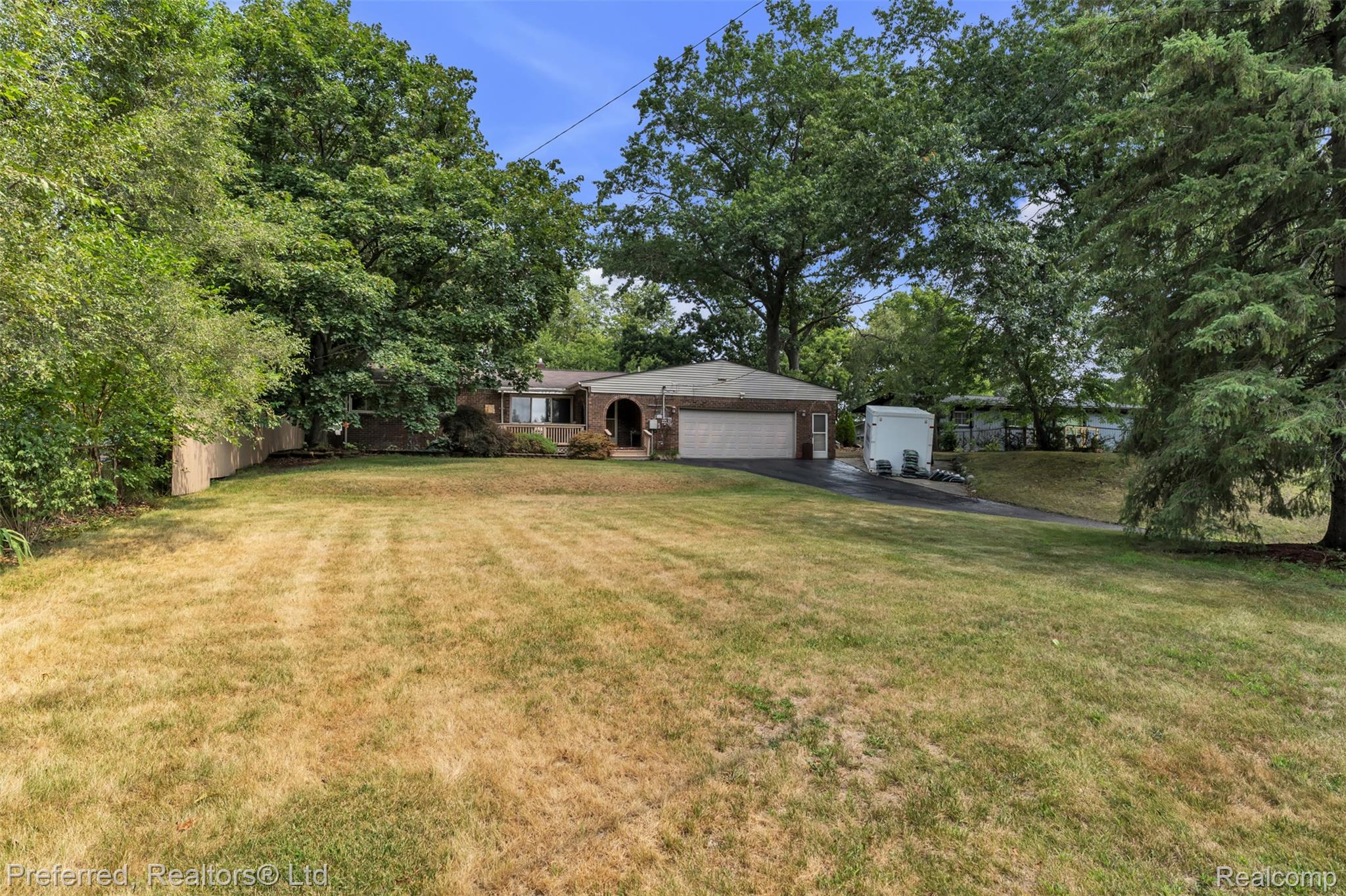 8822 Pontiac Lake Road