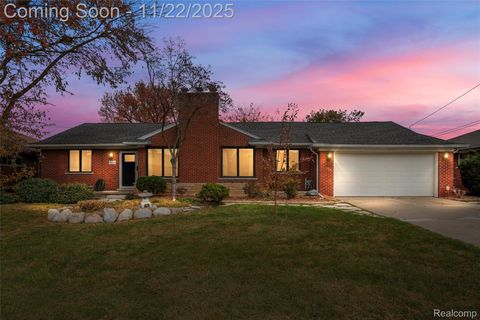 22429 Lakecrest Street St Clair Shores City MI 48081