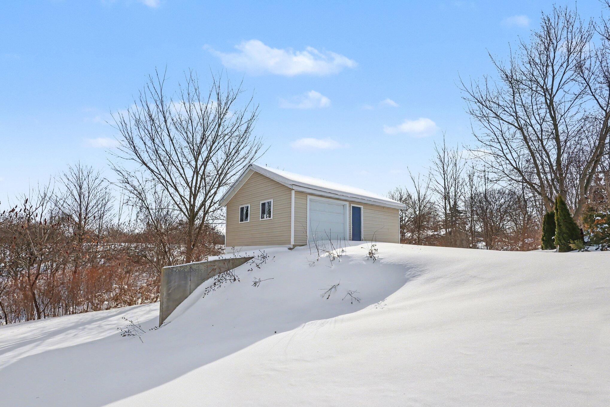 4964 Laurelwood Drive