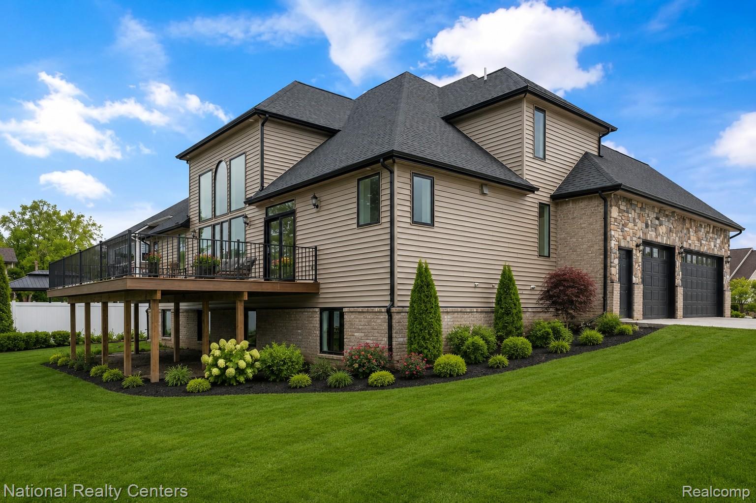 5245 BUELL Drive