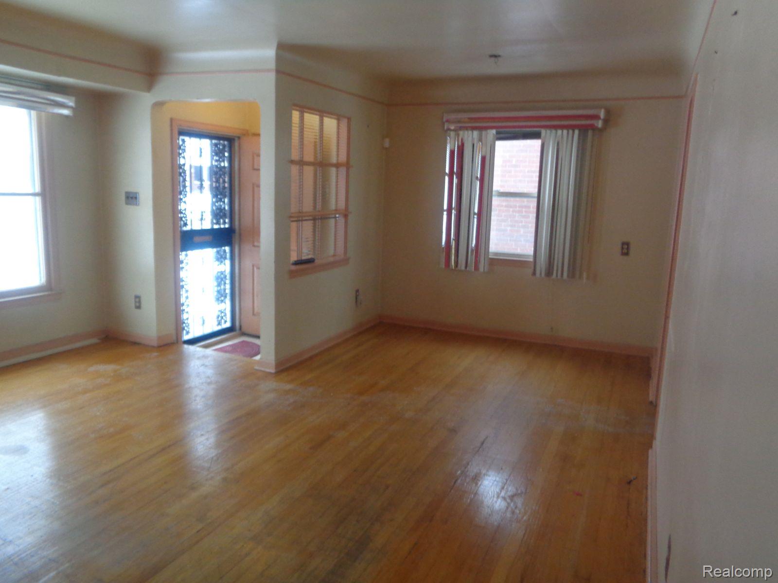 19695 Riverview Street