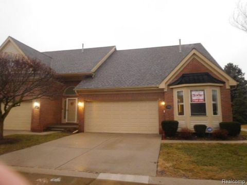 4116 April Lane 24 Sterling Heights City MI 48310