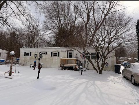 5742 Comanche Lane Genoa Township MI 48843