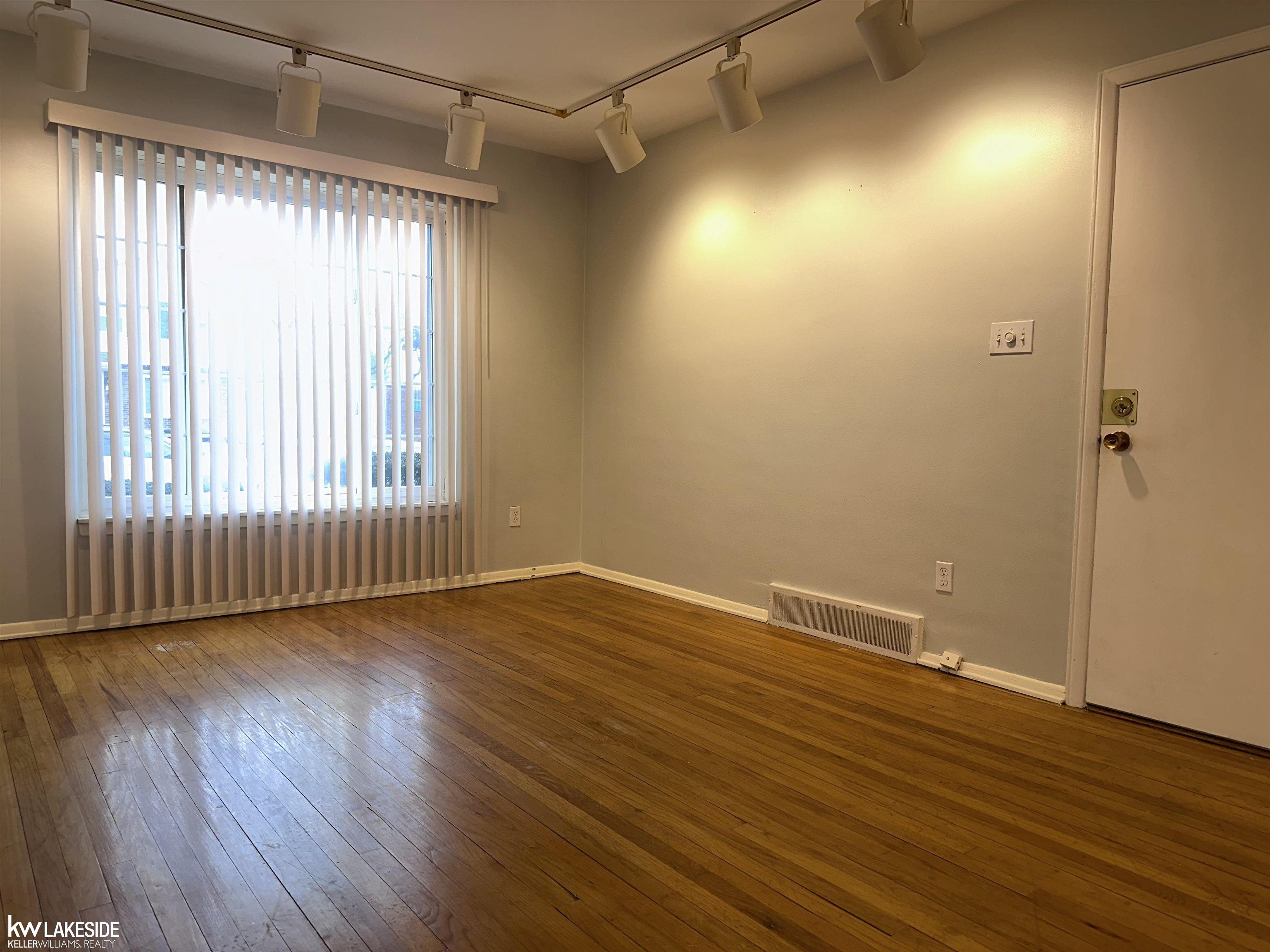 23313 Edsel Ford Court