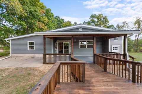 Photo of 928 Flint Road, Kinderhook Township, MI 49036 (MLS # 53025051301)