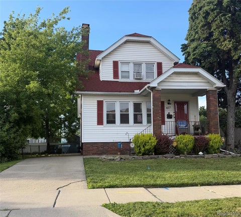 Photo for 617 E Bennett Ave. Avenue