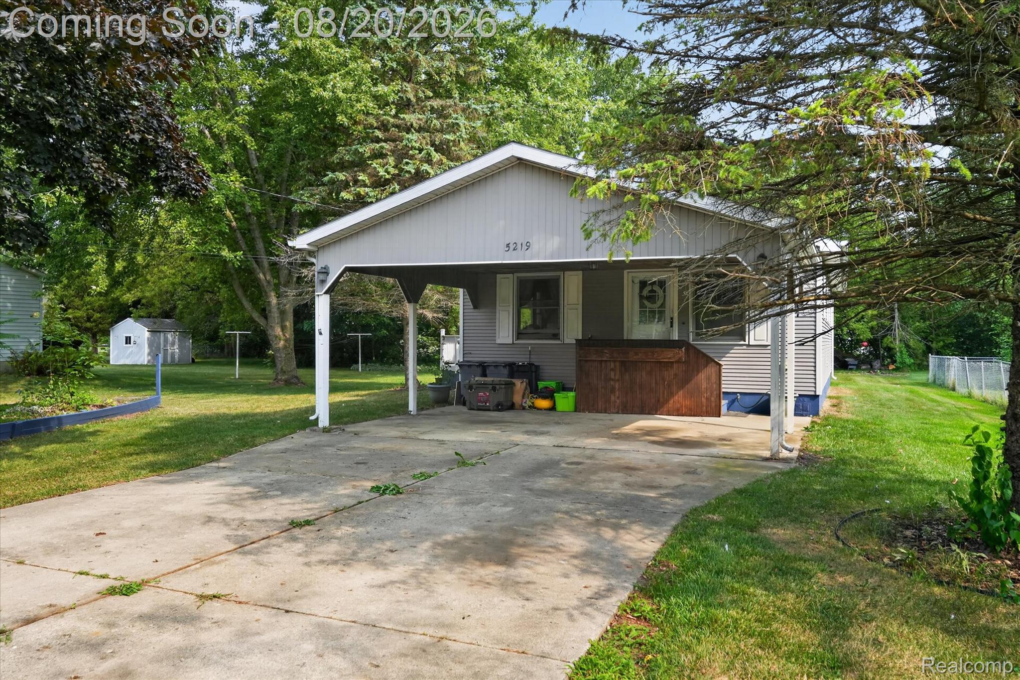 5219 E Carpenter Road