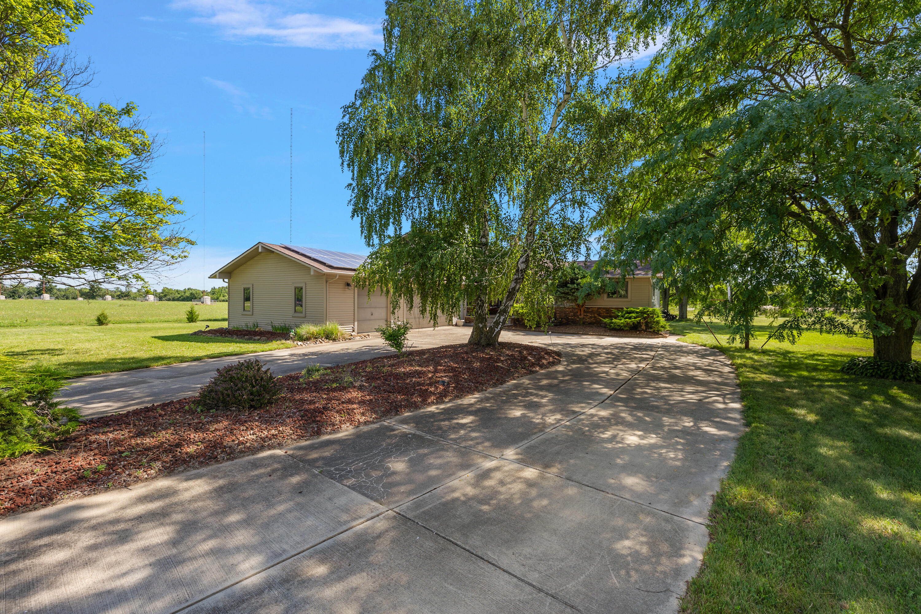 6677 Castaway Lane