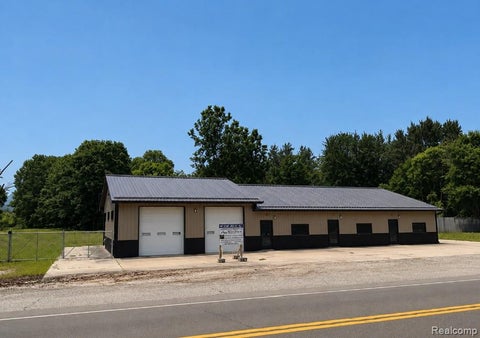 Photo for 6390 N Lapeer Road