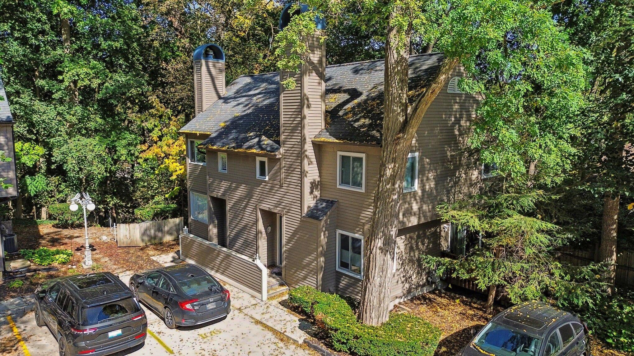 106 Tulip Tree Court