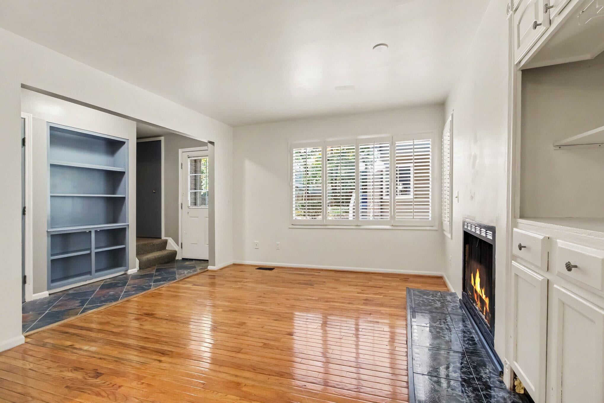 106 Tulip Tree Court