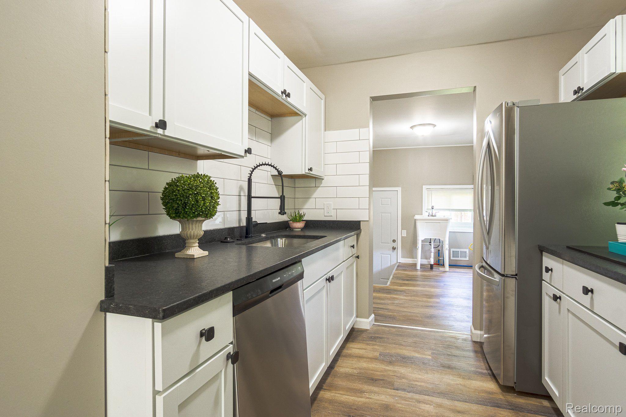 33824 RHONSWOOD Street