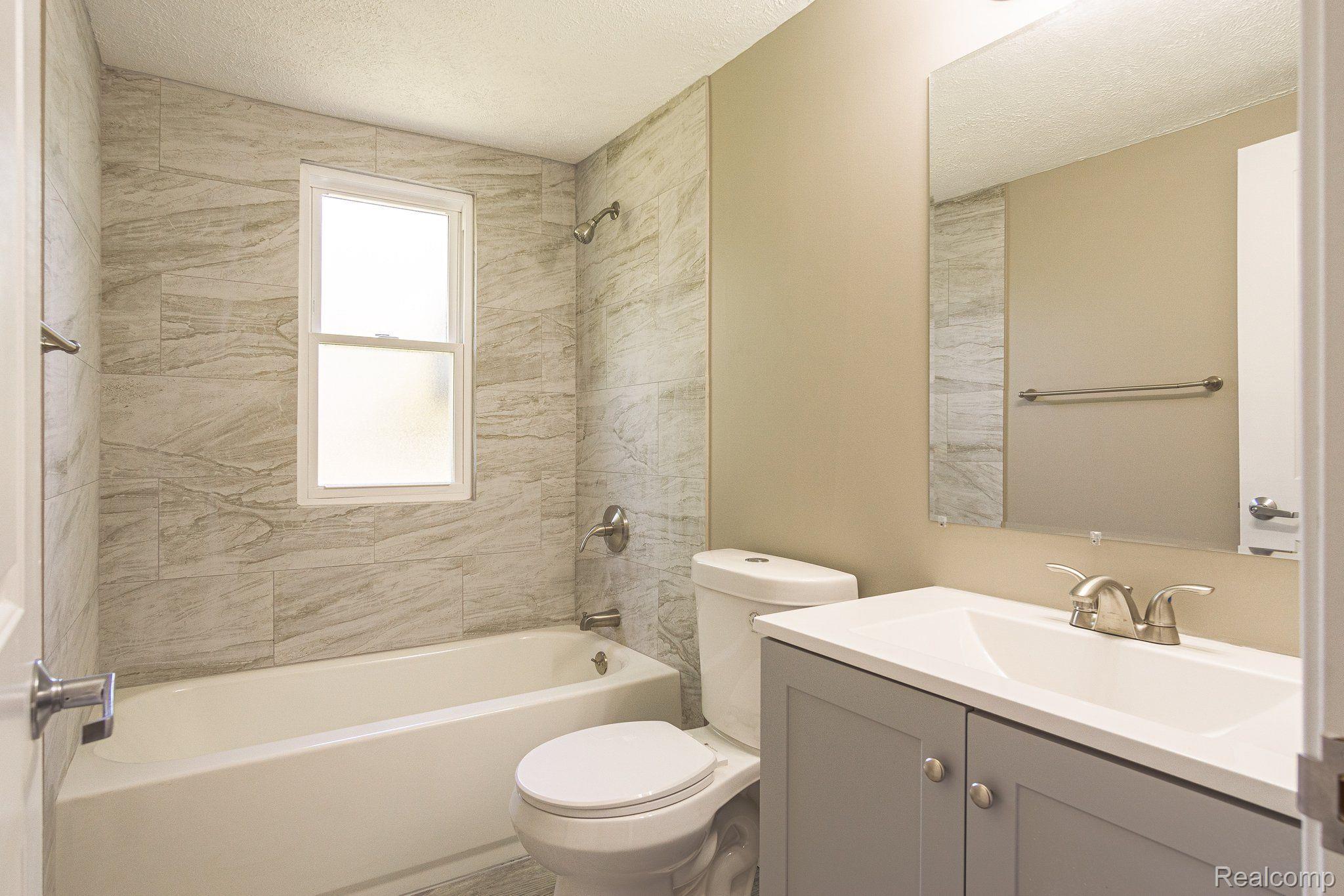 33824 RHONSWOOD Street