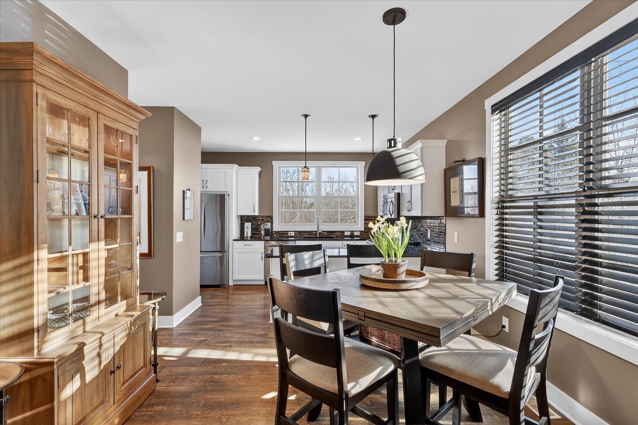 2022 Celadon Drive NE 106