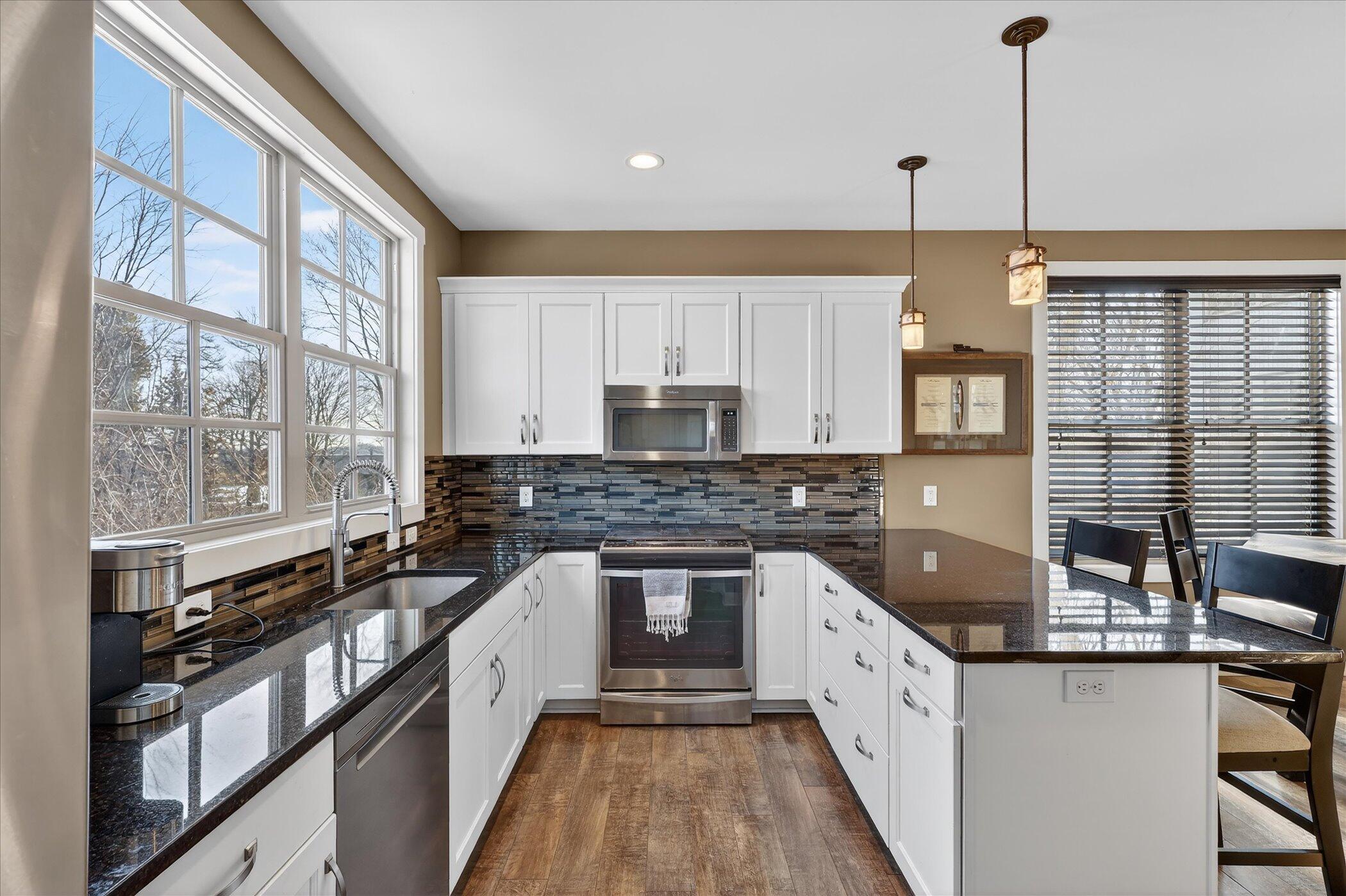 2022 Celadon Drive NE 106