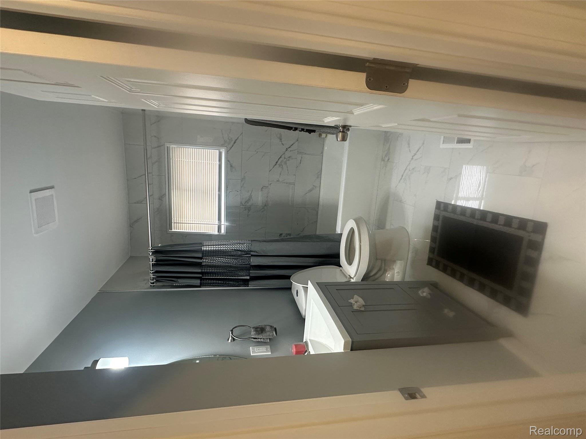 Lincoln Park City, Michigan 48146, United States, 3 Bedrooms Bedrooms, ,1 BathroomBathrooms,Residential,Active,205633