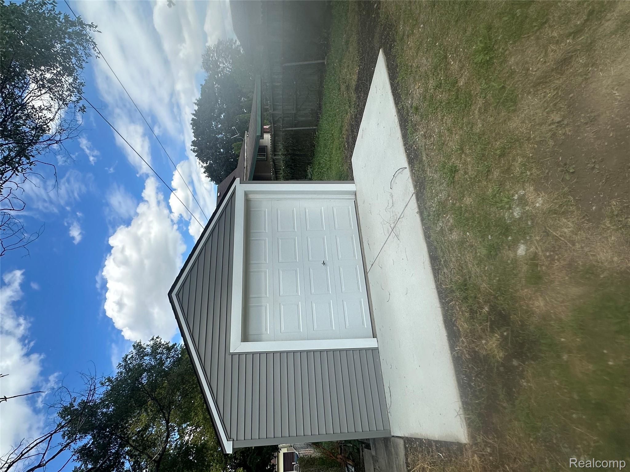 Lincoln Park City, Michigan 48146, United States, 3 Bedrooms Bedrooms, ,1 BathroomBathrooms,Residential,Active,205633