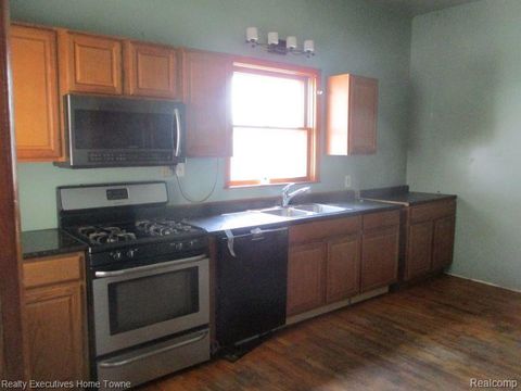 Tiny photo for 831 BANCROFT Street, Port Huron City, MI 48060 (MLS # 20250030423)