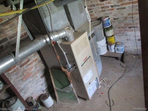 Tiny photo for 831 BANCROFT Street, Port Huron City, MI 48060 (MLS # 20250030423)