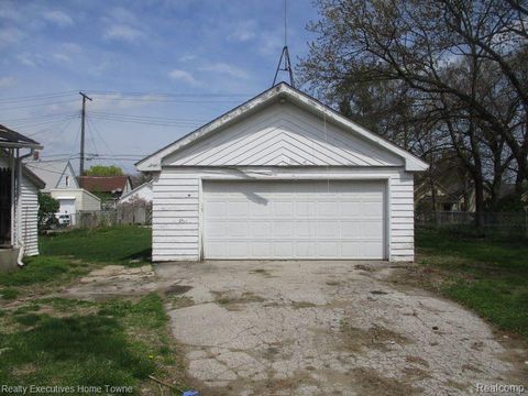 Tiny photo for 831 BANCROFT Street, Port Huron City, MI 48060 (MLS # 20250030423)