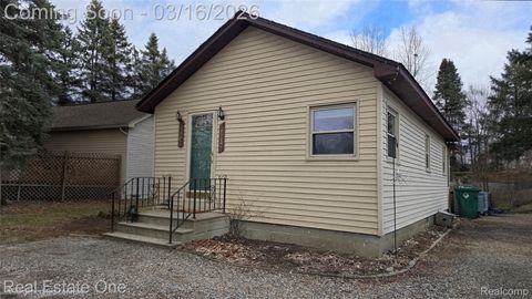 2517 Massena Street Commerce Charter Township MI 48382