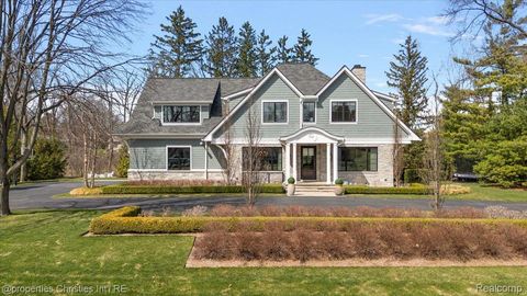 Photo of 750 Kennebec Court, Bloomfield Hills City, MI 48304 (MLS # 20261020001)