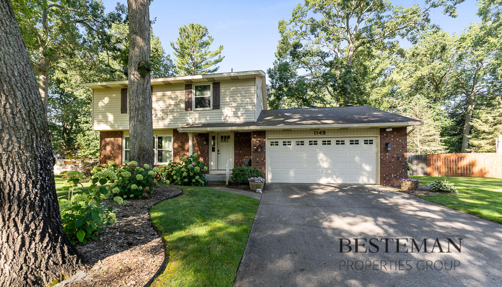 1149 Greenbriar Drive