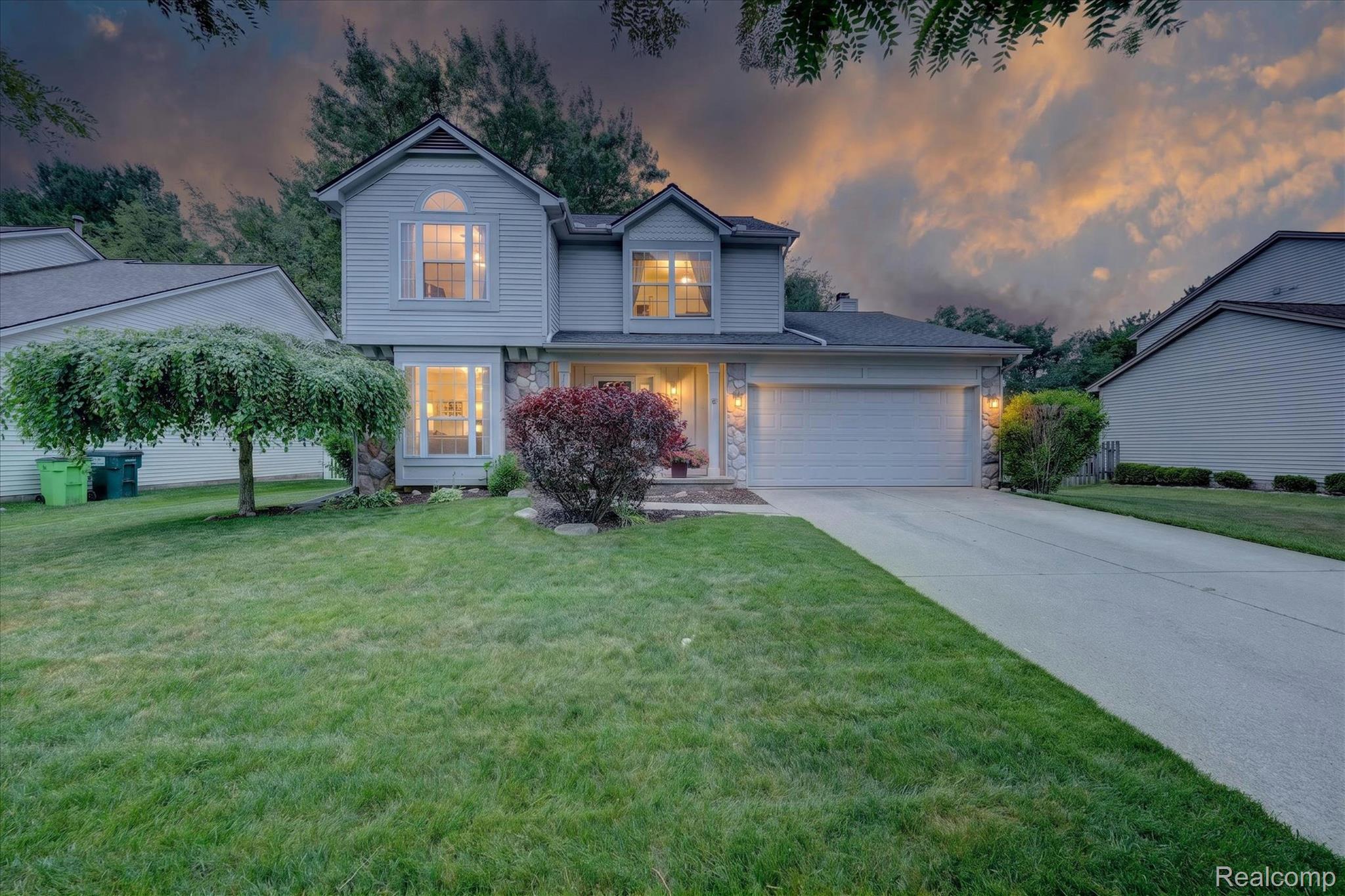 827 Westbrooke Drive
