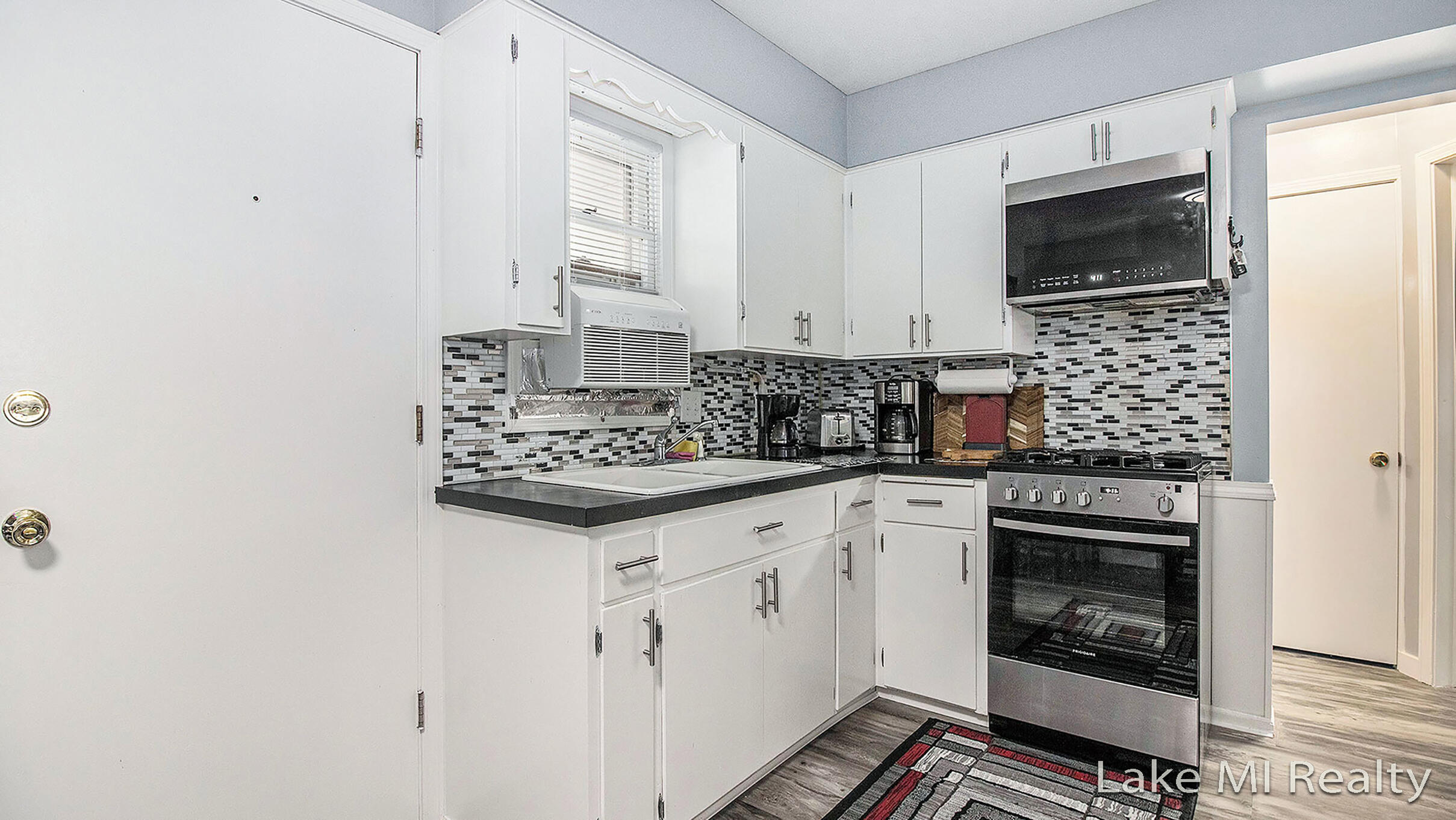 2130 Banner Drive SW 21