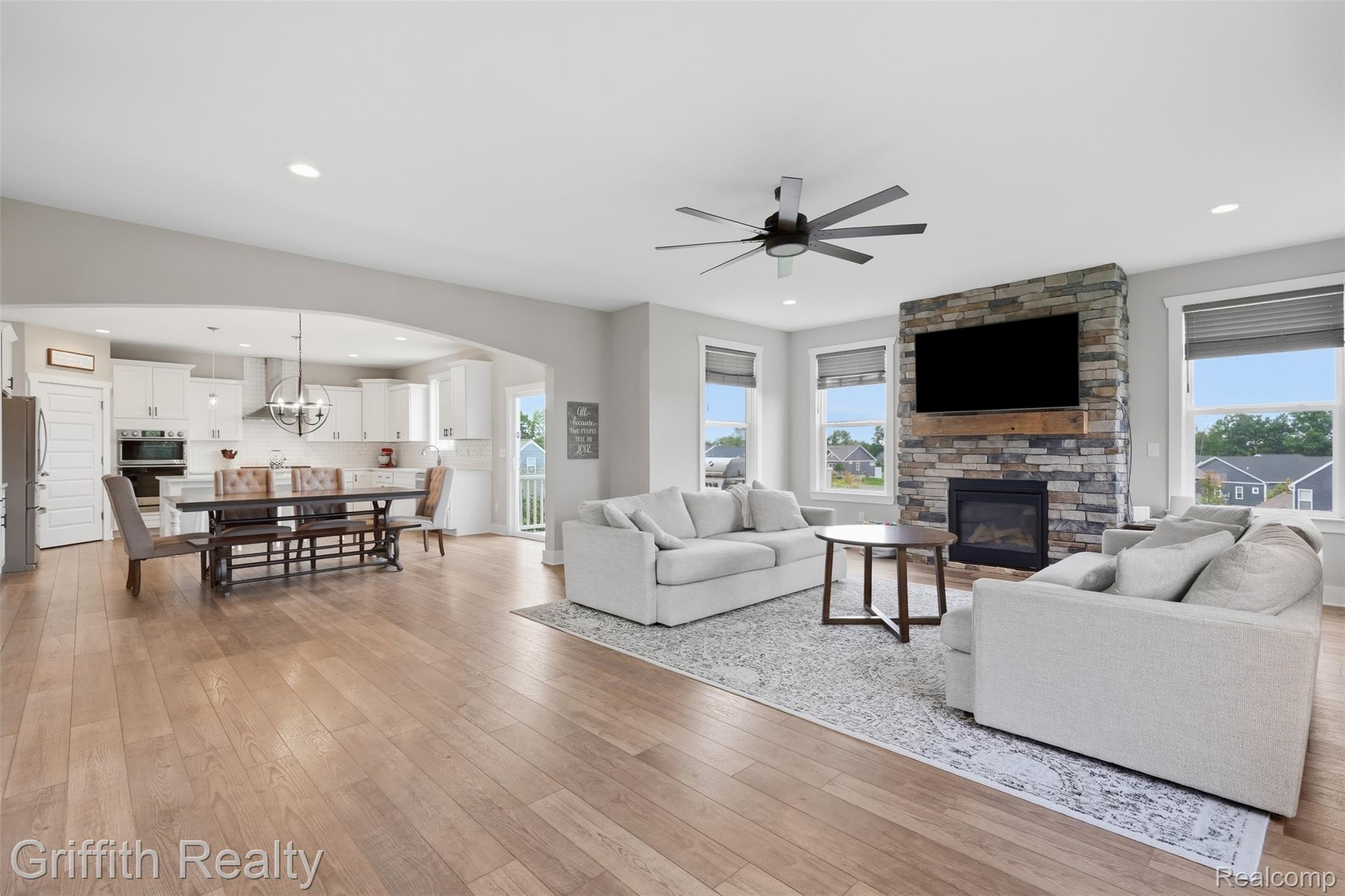 1495 Douglas Fir Court