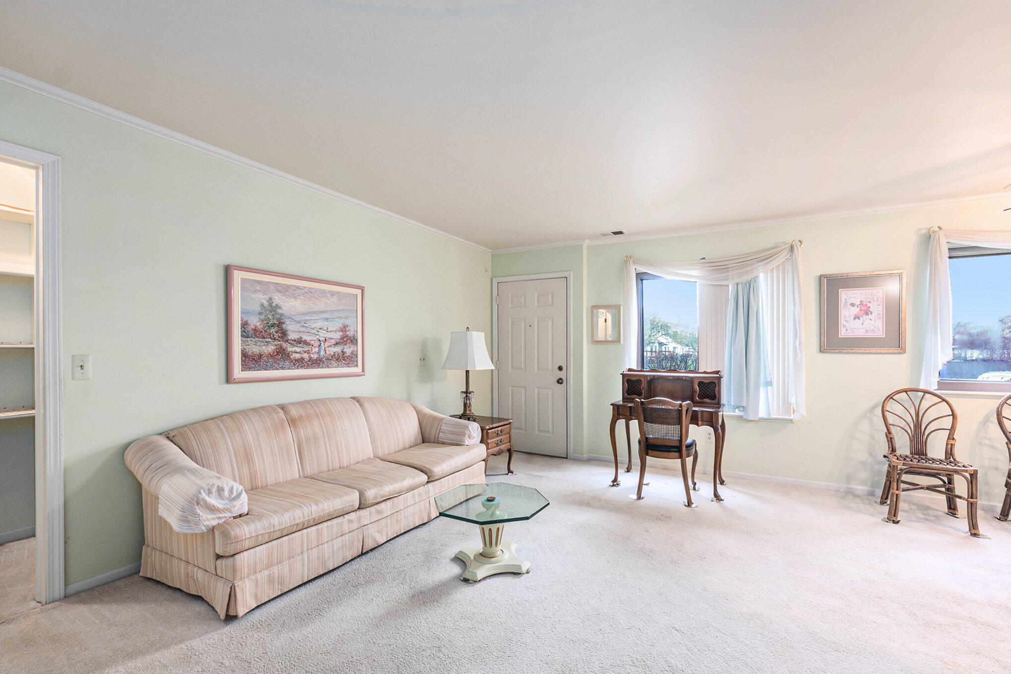 17401 Utica Oaks 44