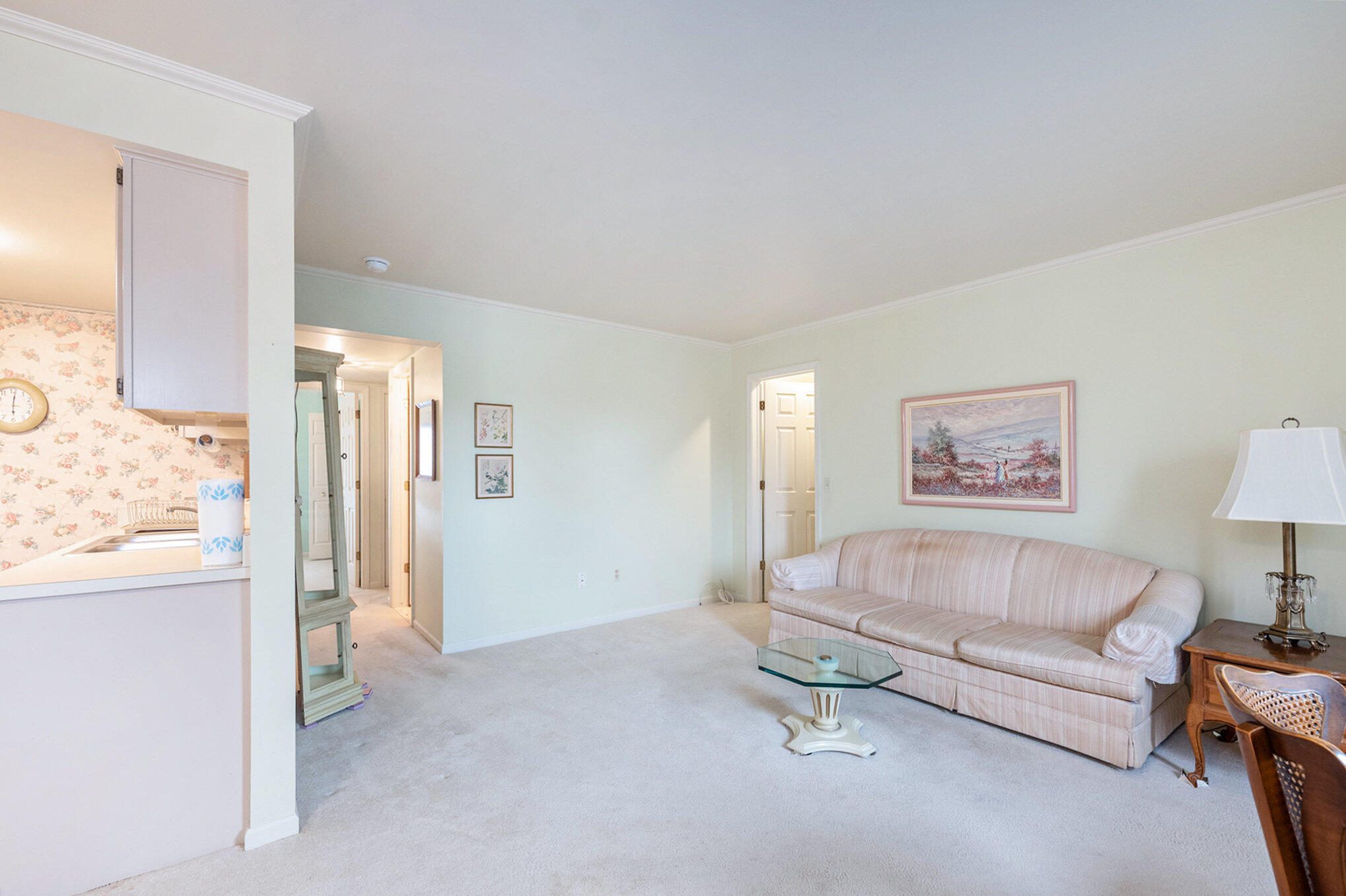 17401 Utica Oaks 44