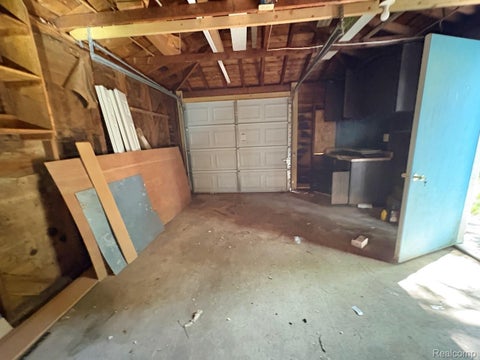 Tiny photo for 2840 Oldsmobile Avenue, Waterford Charter Township, MI 48328 (MLS # 20261040300)