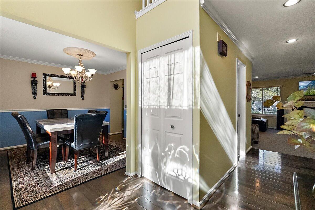 1566 Valentine Court