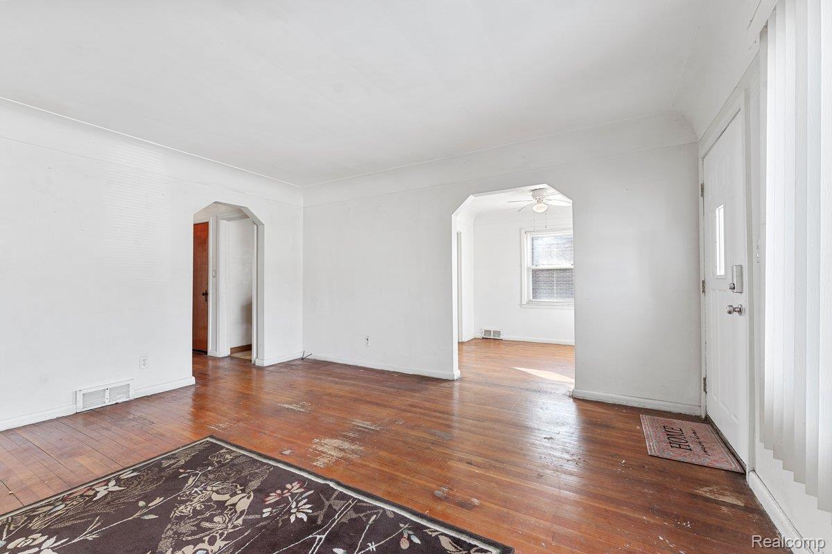 1011 Lafayette Boulevard