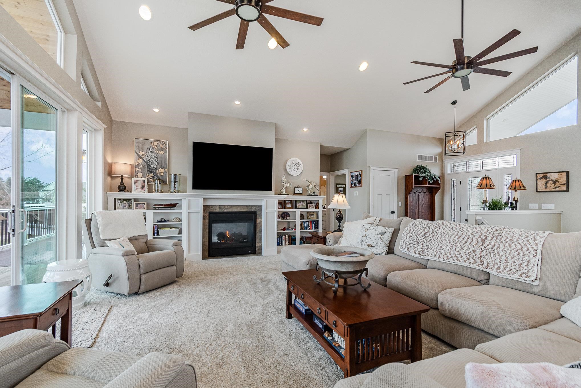 7270 Shoreview Drive