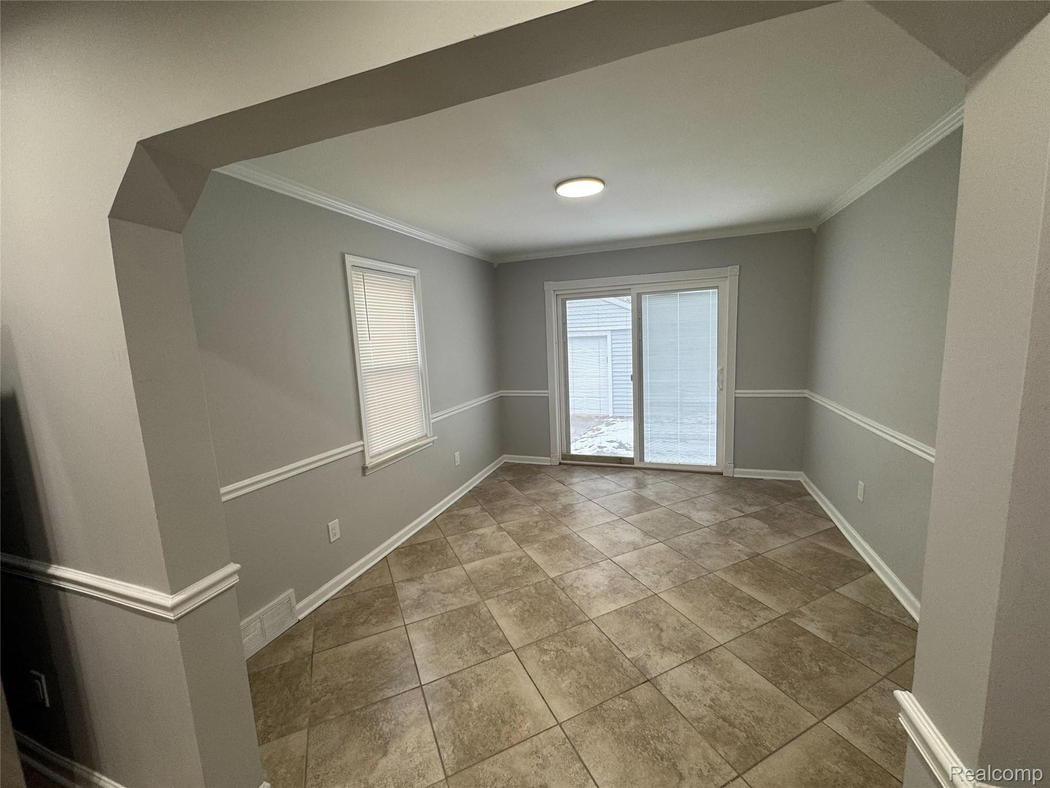 1753 E Milton Avenue