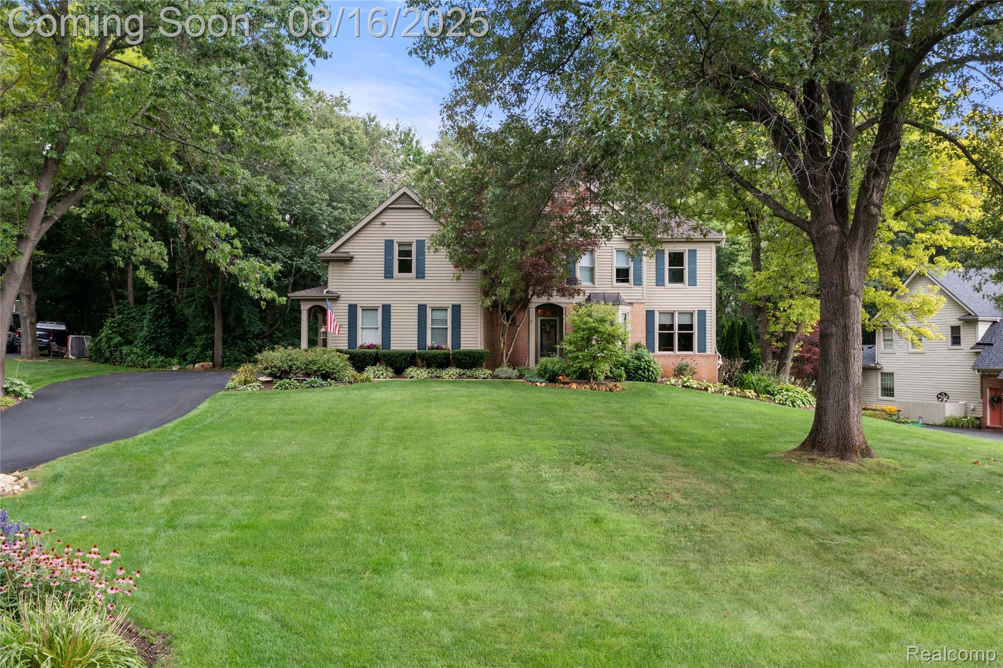 7085 Hickory Hollow Circle
